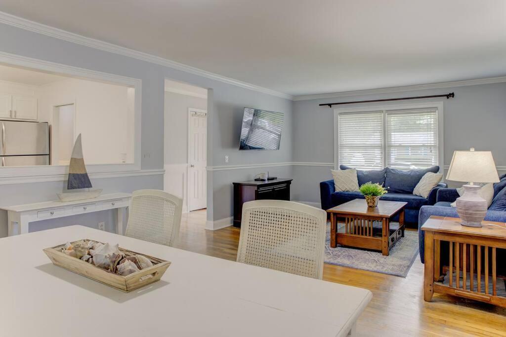 Charming Home Near Folly & Downtown 查尔斯顿 外观 照片