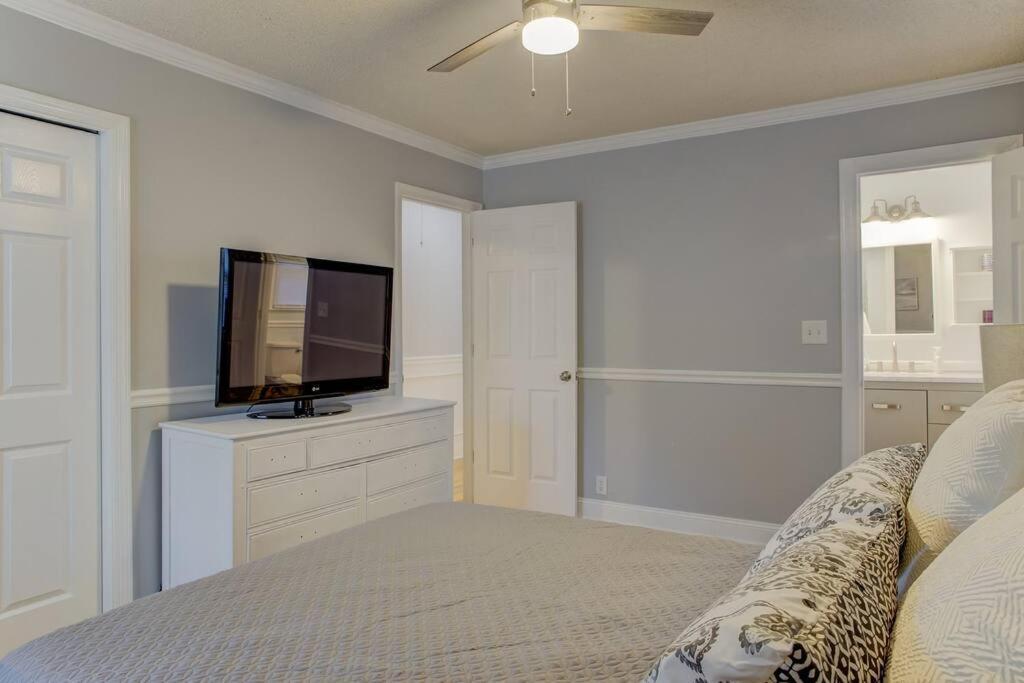 Charming Home Near Folly & Downtown 查尔斯顿 外观 照片